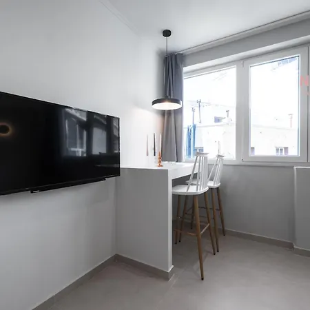 Nexia, Nilie Hospitality Mgmt Soluň