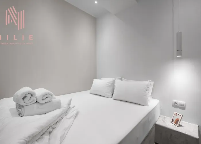 Nexia, Nilie Hospitality Mgmt 아파트